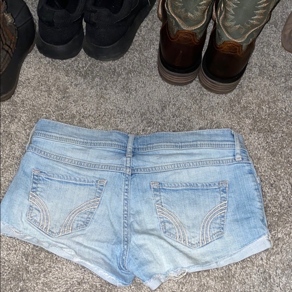 Shorts - Picture 2 of 2